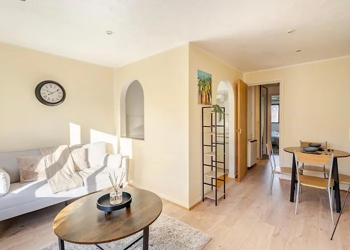 Stylish Apt In Canary Wharf - Perfect For Business